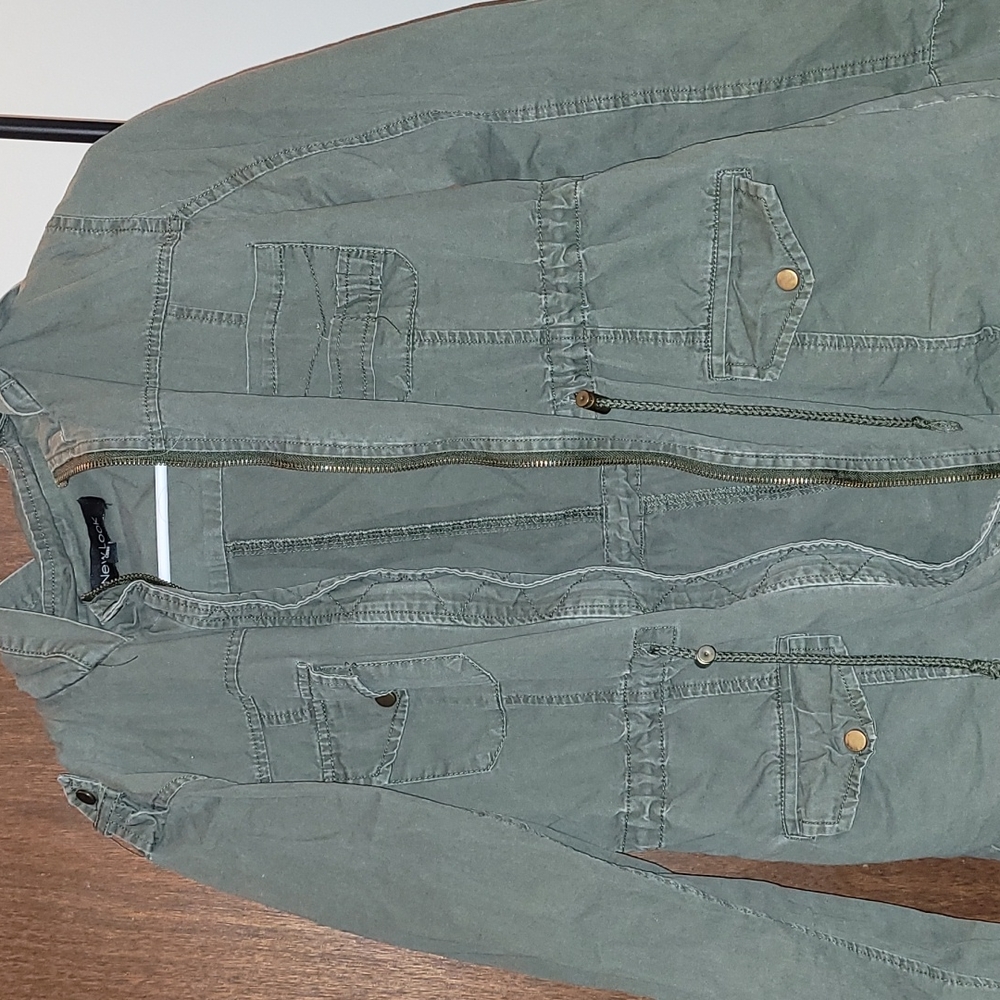 jacket - Picture 2 of 3